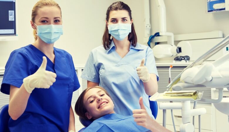 AI Dental Assistants: Streamlining Appointment Scheduling